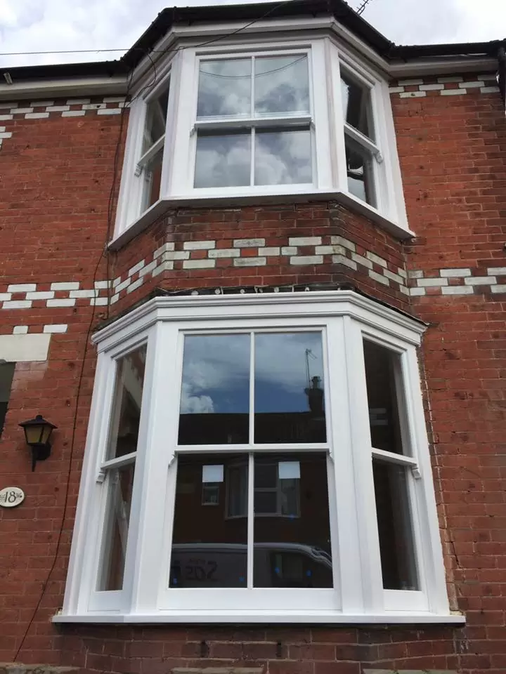 Bay sash windows