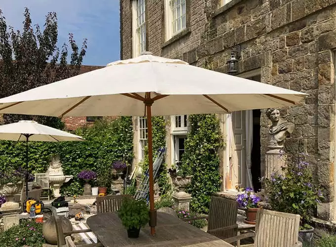 Listed building in Petworth Sussex 1